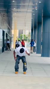 utanipa gono utanipa uti